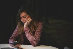 Social Media and Self-Image: Hurtful or Helpful? | Hippie Skin